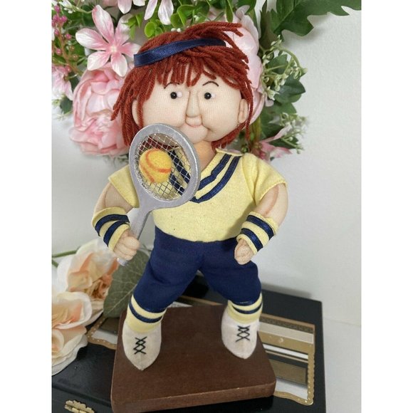1992 Distinguished Dolls Collection Tennis Player - Picture 1 of 12
